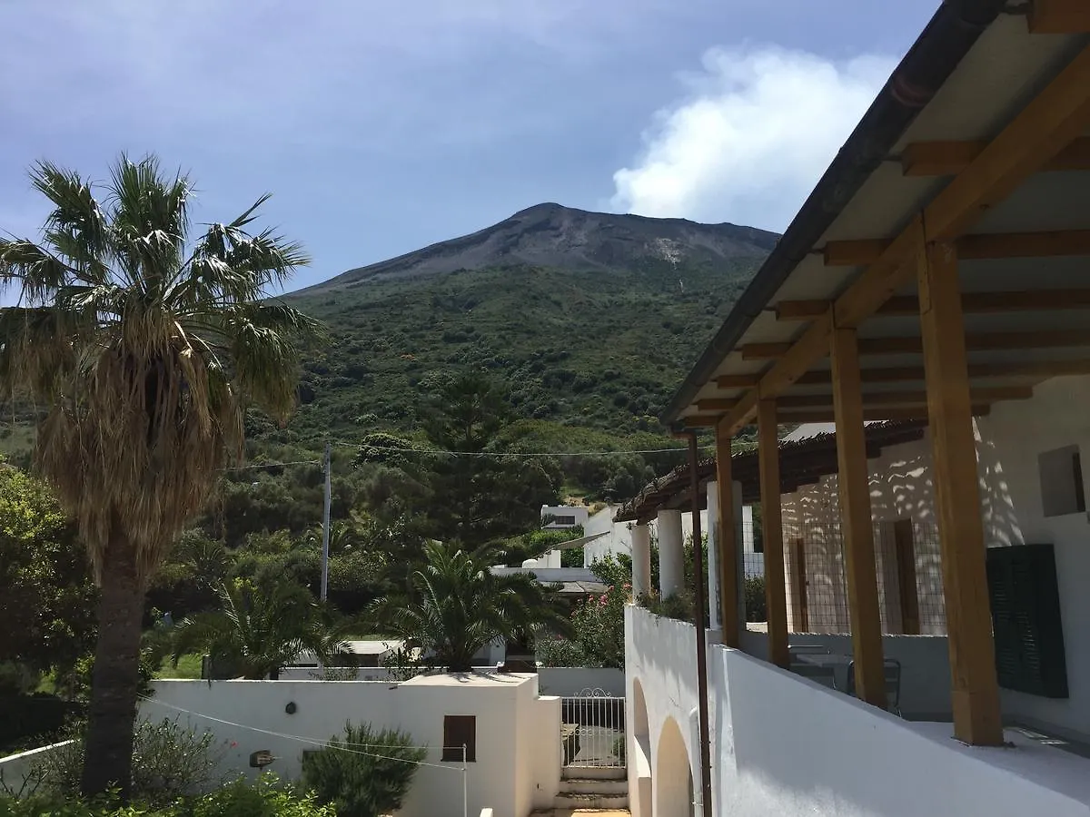 Villa Petrusa Στρόμπολι