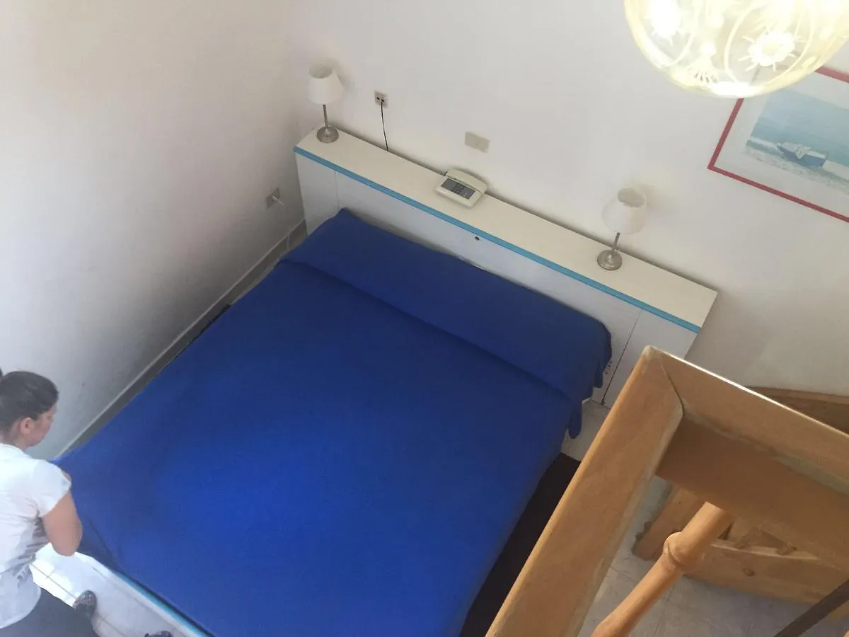 ** Ξενοδοχείο Villa Petrusa Στρόμπολι Ιταλία